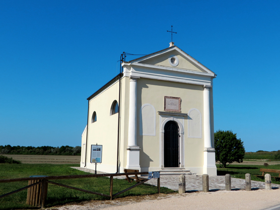 Rosolina (Ro), località Moceniga, Chiesa dell'Immacolata Concezione.