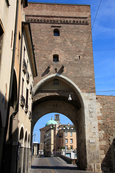 Padova, Porta di Ponte Molino.