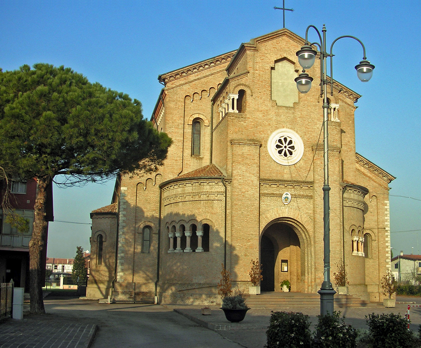 Corbola (Ro), Chiesa parrocchiale di Santa Maria Maddalena.