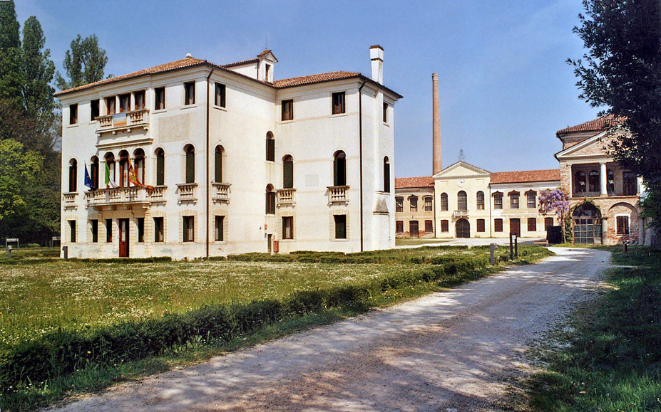 Salzano (Ve), Villa Donà e Filanda Romanin-Jacur.