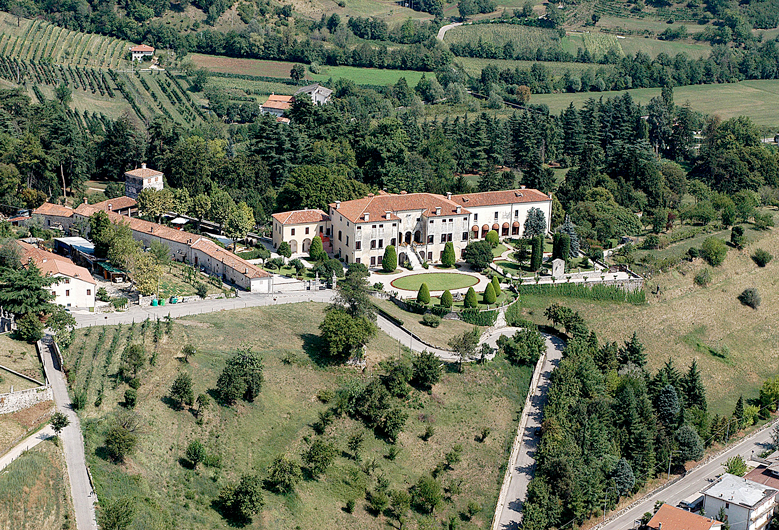 Lugo di Vicenza  (Vi), Veduta aerea di Villa Godi Malinverni.