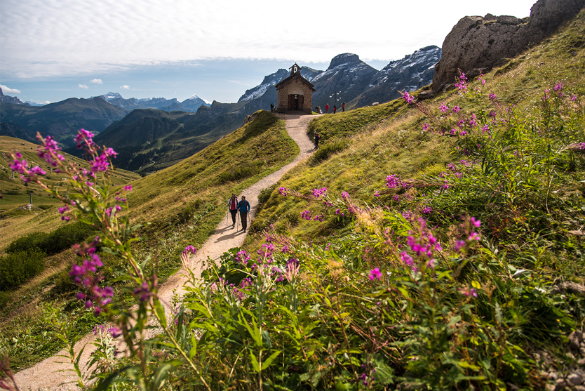 Passo Pordoi (Bl) Chiesetta di Santa Maria della Difesa
